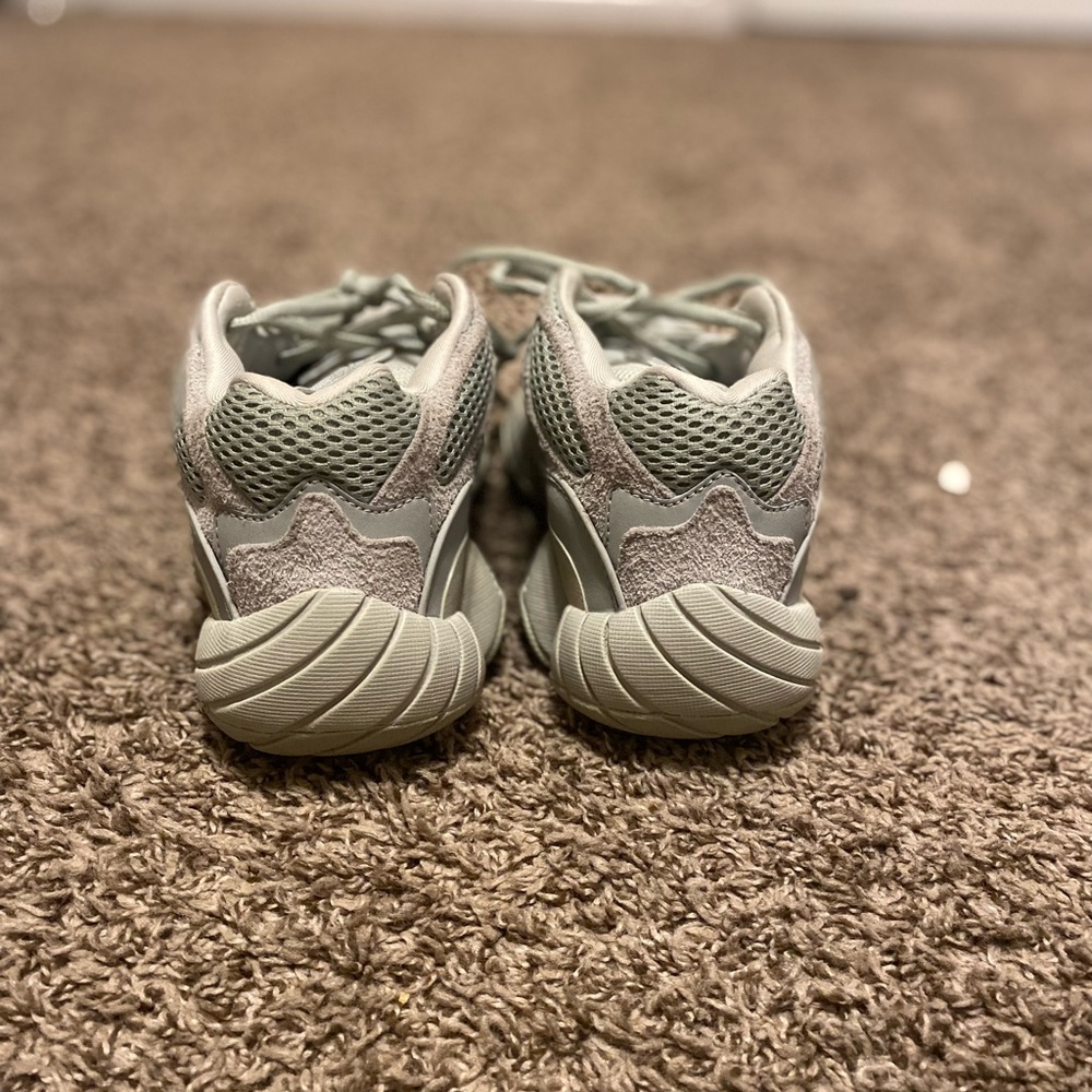adidas Yeezy 500 Salt - Picture 3 of 7